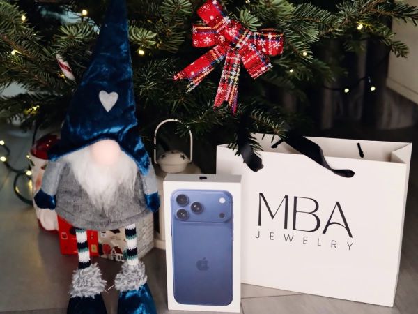 Câștigă un telefon iPhone 17 Pro Max 256GB 5G