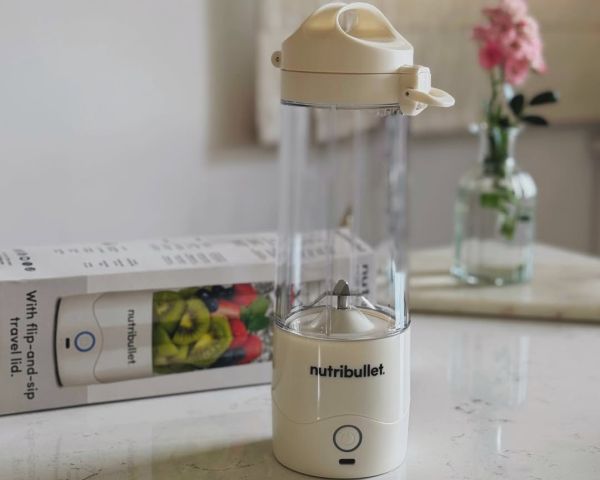 Câștigă un blender portabil Nutribullet