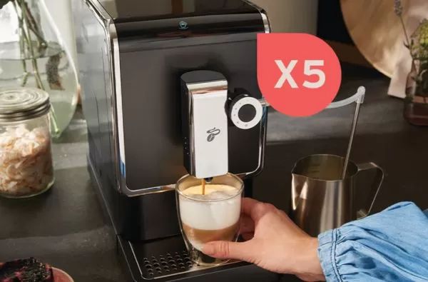 Câștigă 5 espressoare Tchibo Esperto PRO