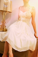 Castiga rochia din spotul Redd's Light de Valentine's Day